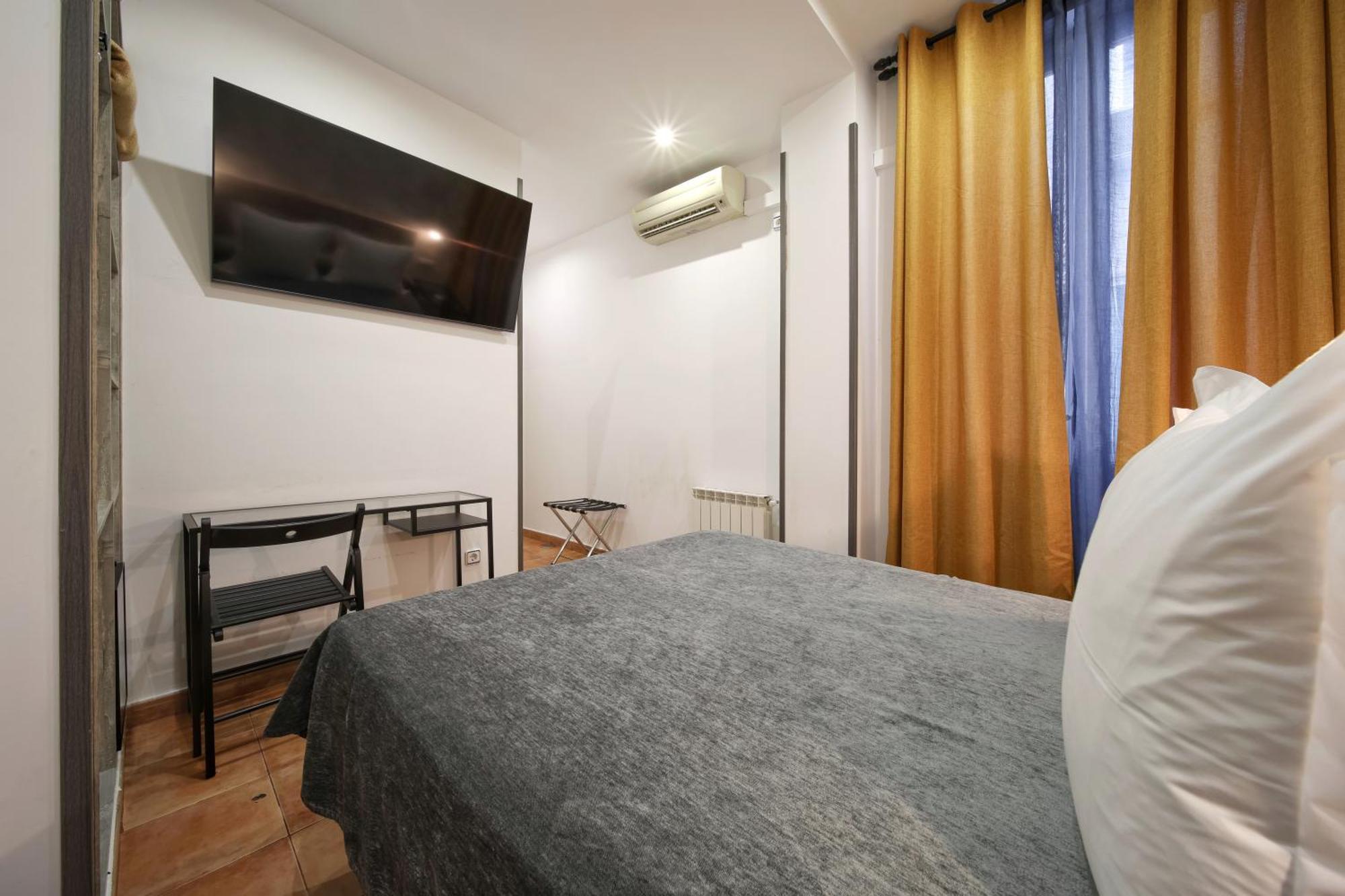 Hostal Las Fuentes (Adults Only) — Photos 2